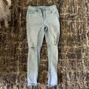 blueish white old navy skinny jeans